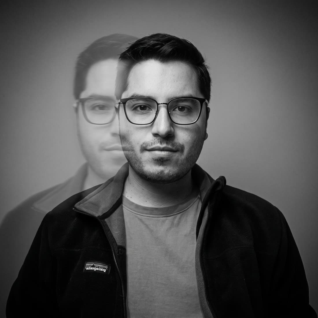 Black and white portrait of Miguel Barra